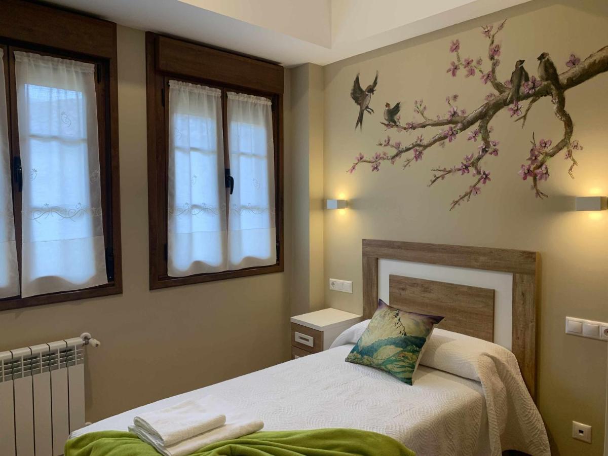 Cumbres De Los Picos Apartamento La Yedra Poo  Εξωτερικό φωτογραφία
